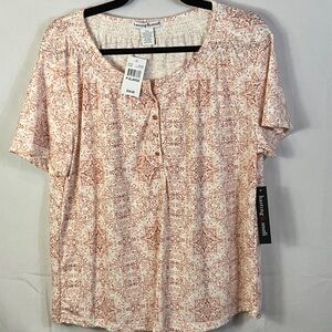Hasting and Smith Petite XL Pink Cream short sleeve top